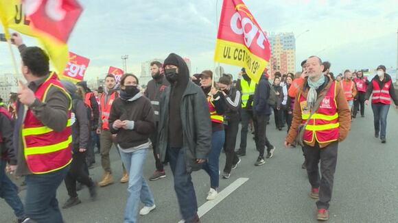 Los franceses vuelven a salir a la calle contra la reforma de las pensiones