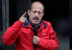 Héctor Valer presentó su renuncia al presidente Castillo tras cuestionamientos en su contra