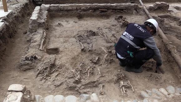 Encuentran cementerio colonial en antiguo hospital de Barrios Altos