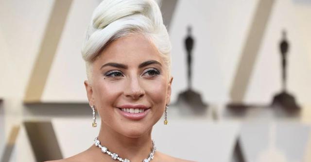 FOTO 17 | 17. Lady Gaga
“Incluso si el mundo entero te da la espalda, aún te tienes a ti mismo” (Foto: AFP)
