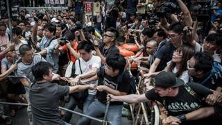 Rápido deterioro de la situación en Hong Kong lleva a AI a cerrar su sede