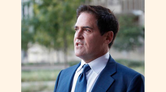 Mark Cuban vendía bolsas de basura. Cuando el empresario y dueño de los Dallas Mavericks le preguntó a su padre si podía tener un nuevo par de costosas zapatillas deportivas, su padre le dijo que vaya a buscar un trabajo. Así lo hizo, vendiendo bolsas de 