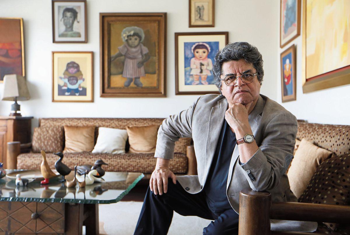 Mirada. Pimentel anuncia un documental para festejar los 50 años de Hora Zero. Saldrá en el 2020. (Foto: Manuel Melgar)