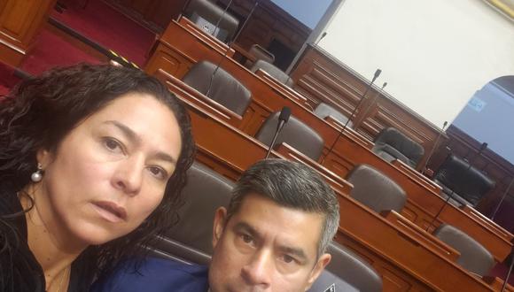 Chacón indicó en su cuenta de Twitter que permanece desde ayer en el Palacio Legislativo "en defensa de la Constitución y la democracia. (Foto: Twitter)