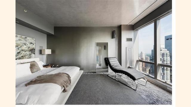 Diddy . En junio Diddy apareció en su apartamento de Manhattan de 6,5 millones de dólares. Se trata del piso 66 de un rascacielos del centro de la gran manzana popular entre las celebridades. El apartamento cuenta con vistas a Central Park. Pero Diddy tam