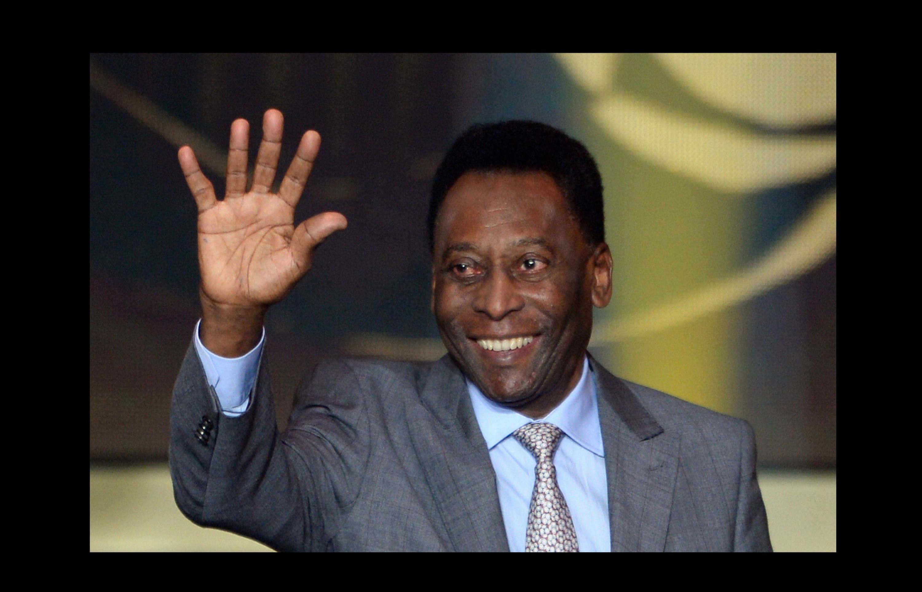 FOTO 1 | 3: 'O Rei' Pele es el único jugador de la historia que ha ganado tres Copas del Mundo (1958, 1962 y 1970), con Brasil