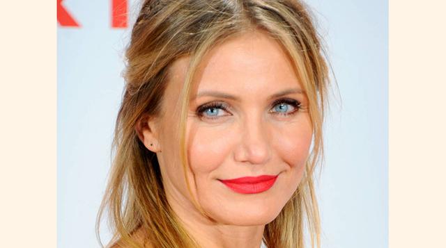 4.- Cameron Díaz sufre Rosácea. La actriz de Hollywood disimula está enfermedad con un buen maquillaje, ya que la rosácea le provoca enrojecimiento de la cara, granos e irritación, por lo que constantemente debe cuidar de su piel. El ex presidente de Esta