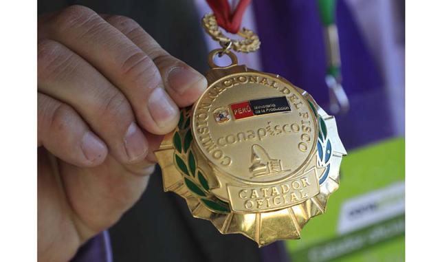 FOTO 7 | En esta vigésima tercera edición del Concurso Nacional del Pisco, se otorgó la Gran Medalla de Oro Nacional a Pisco Don Salvattore de la bodega iqueña del mismo nombre que alcanzó los 92.40 puntos.