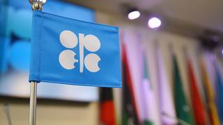 OPEP+ debe mantener un poco más el recorte de oferta