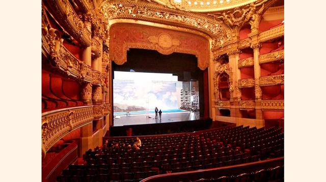Palais Garnier (Francia). El techo es una de las construcciones más nuevas, pintada en los 60.