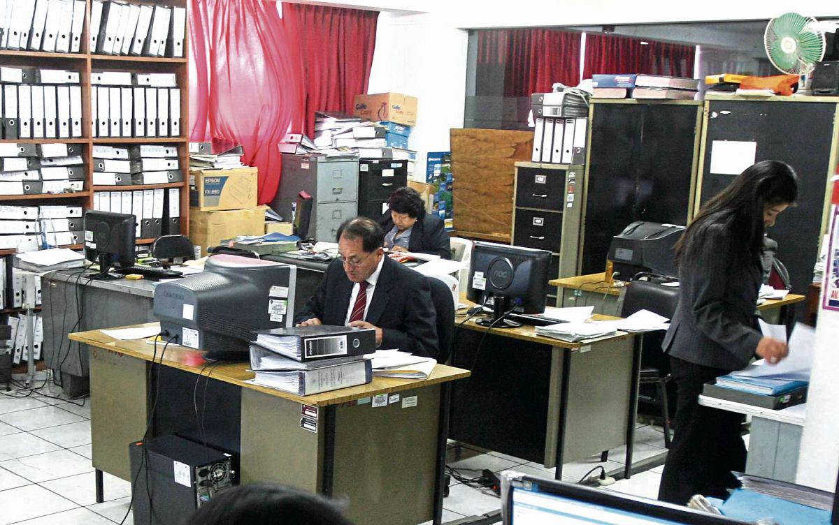 En la mira. Existen unas 1,000 entidades locales y regionales que no se acogieron al régimen Repro-AFP. (Foto: GEC)