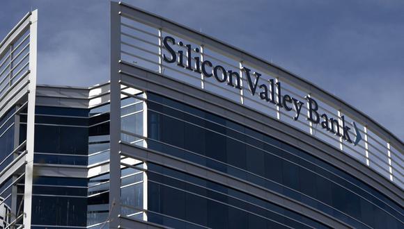 Se ve una oficina de Silicon Valley Bank en Tempe, Arizona, el 14 de marzo de 2023. (Foto de REBECCA NOBLE / AFP)