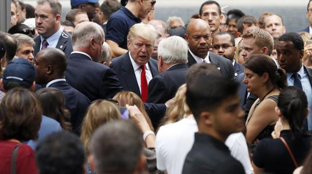 El candidato presidencial republicano Donald Trump llega a la ceremonia en Nueva York. (Foto: AP)