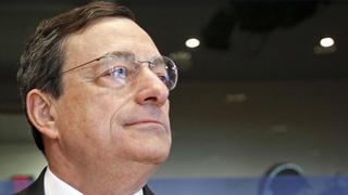 Draghi insta a gobiernos a dar "valiente salto" para salvar al euro