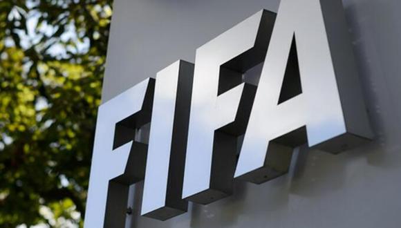 La FIFA dijo en un comunicado que “existen diferencias considerables entre los llamados mercados tradicionales y los mercados de fútbol en desarrollo” y apuntó que los aficionados más jóvenes estaban más abiertos al cambio. (Foto: AFP)