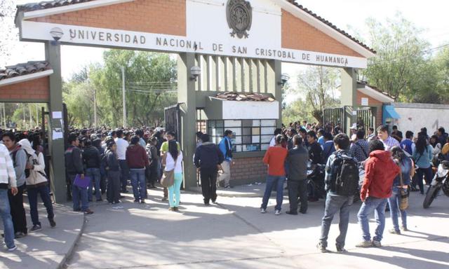 Foto 7 | Universidad Nacional De San Cristóbal De Huamanga (Ayacucho). Los recién egresados en Derecho ganan en promedio S/ 2,866. (Foto: Andina)