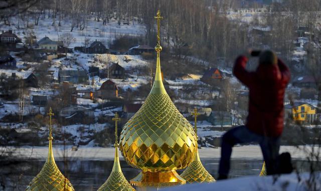 Sus reivindicaciones a la fama han variado desde lo oscuro (talentosos productores de lino, excelente besugo ahumado) hasta lo culturalmente significativo: la ciudad fue una fuente de inspiración para el gran paisajista Isaac Levitan.