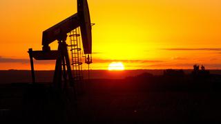 Precios del crudo subirán con apoyo medidas OPEP+, pero se mantiene amenaza por coronavirus