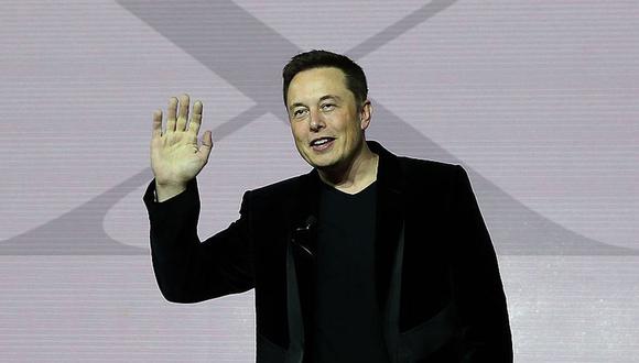 Según el diario, Musk está en contacto con fondos de inversión privada para ayudarle a pagar los US$ 21,000 millones que prometió aportar como fondos propios para adquirir la red social.