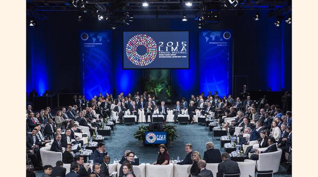 Reunión del Comité para el Desarrollo. Ban ki-Secretario General de las Las Naciones Unidas; Secretario Corporativo del Banco Mundial y el Enviado Especial del Presidente sobre los Objetivos de Desarrollo del Milenio, Mahmoud Mohieldin; El presidente del 