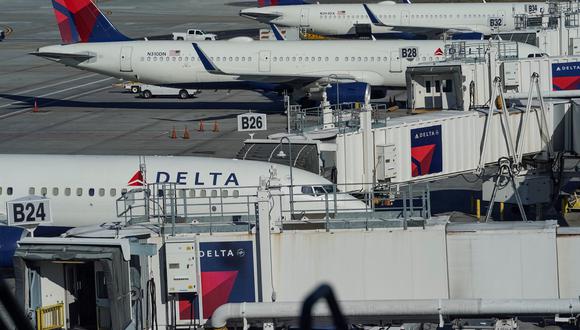 Imagen referencial. Aviones de Delta estaciones en el aeropuerto internacional de Atlanta, Georgia. REUTERS