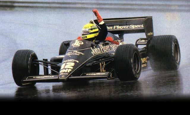 En 1985 pasó a Lotus. Ese mismo año consiguió su primera victoria en el GP de Portugal con más de un minuto de ventaja sobre el segundo clasificado, ratificando su habilidad para conducir bajo la lluvia. (Foto: f1fanatic)