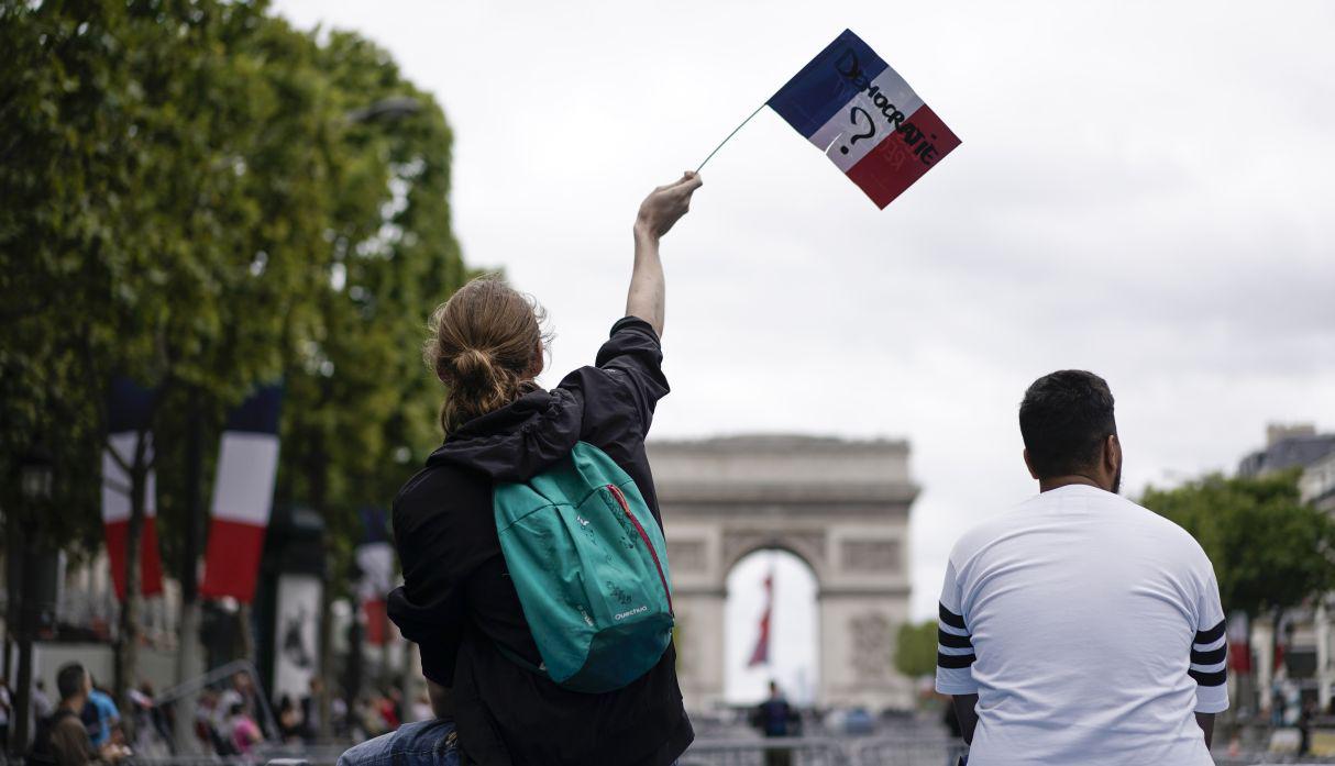 Con este movimiento social, los sindicatos esperan que el ejecutivo anule una reforma que prevé instaurar un sistema de jubilación universal por puntos, que se irán acumulando durante la vida laboral y se traducirán en un ingreso mensual al jubilarse. (Foto: AFP)