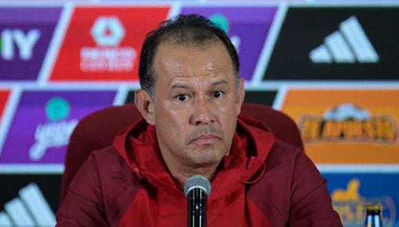 Juan Reynoso estuvo al mando de la selección peruana en agosto de 2022. (Foto: AFP)