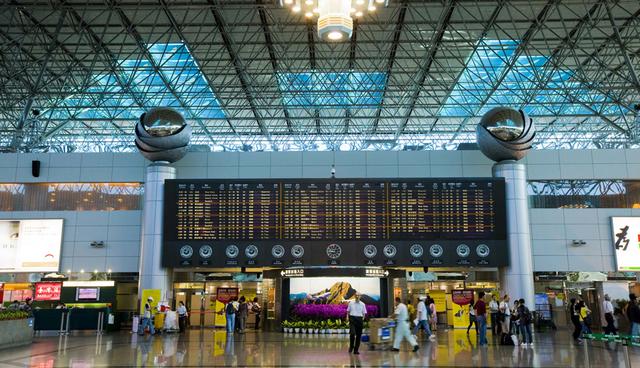 FOTO 1 | Asia Fast Track