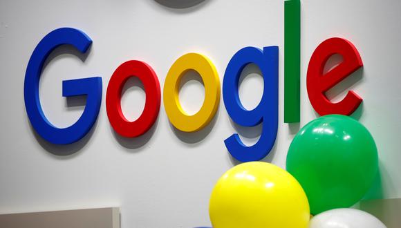 Google defiende su sistema y dice que “para ofrecer más opciones al buscar productos o servicios, permitimos a los competidores ofertar en términos de marcas comerciales”. (Foto: Reuters)