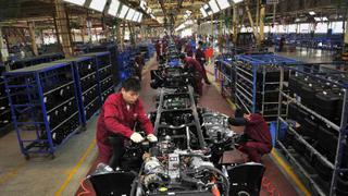 OCDE recorta estimado de crecimiento de economía china a 7.4%