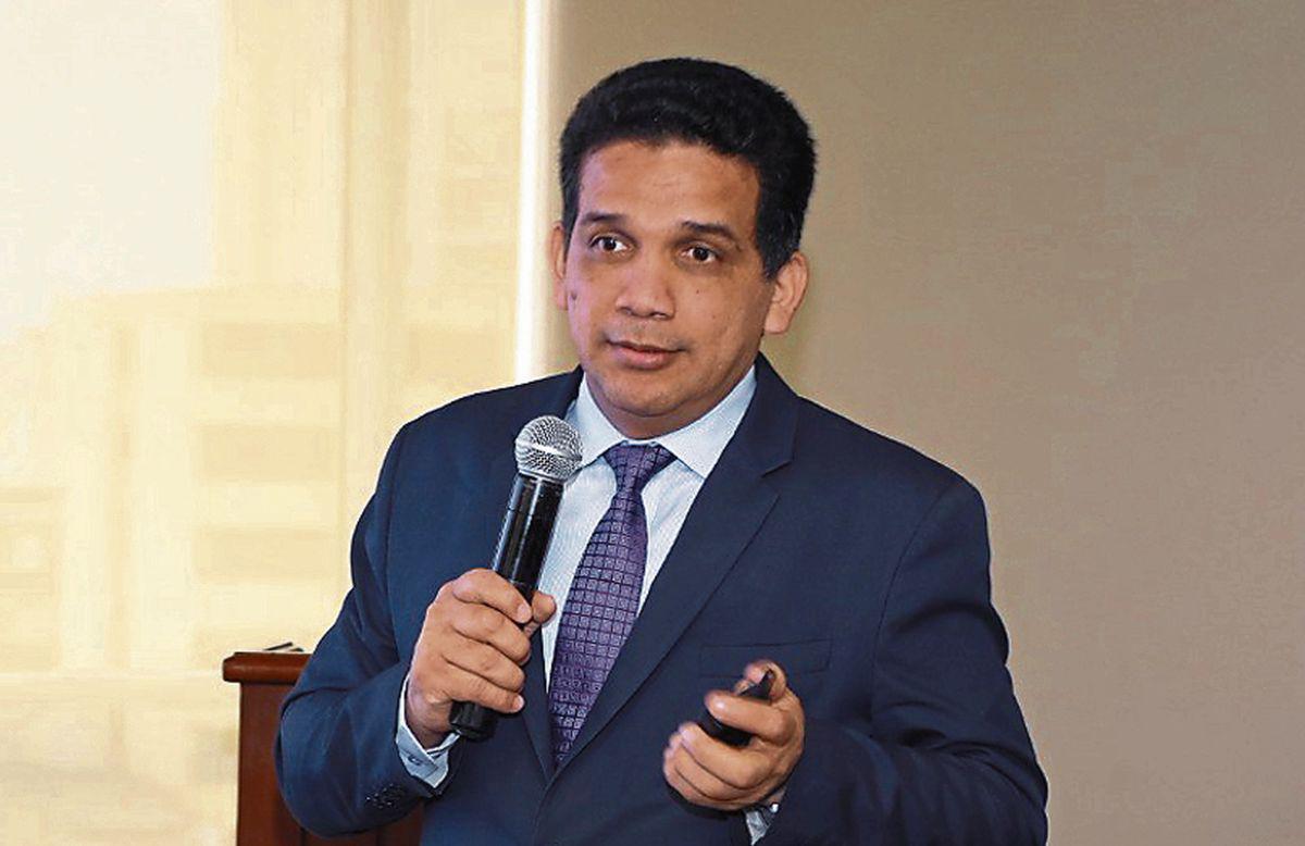 Discrepancia. En el país no hay 248 empresas de e-commerce que facturen S/ 3 millones, sostiene Jaime Montenegro. (Foto: Difusión)