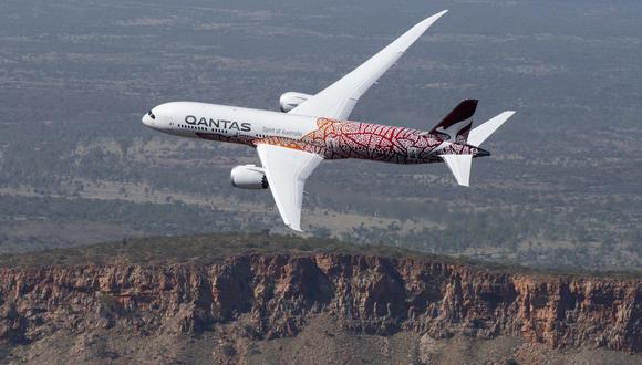 Científicos e investigadores médicos en la cabina convertirán el nuevo Dreamliner de Boeing Co., volado por Qantas, en un laboratorio de gran altitud.