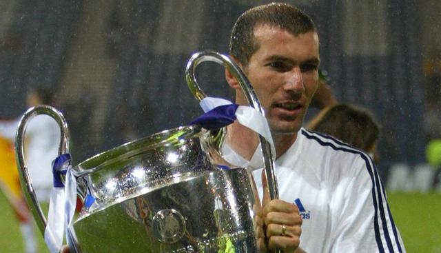 Zinedine Zidane fichó en el 2001 por 86.8 millones. (Foto: AFP)