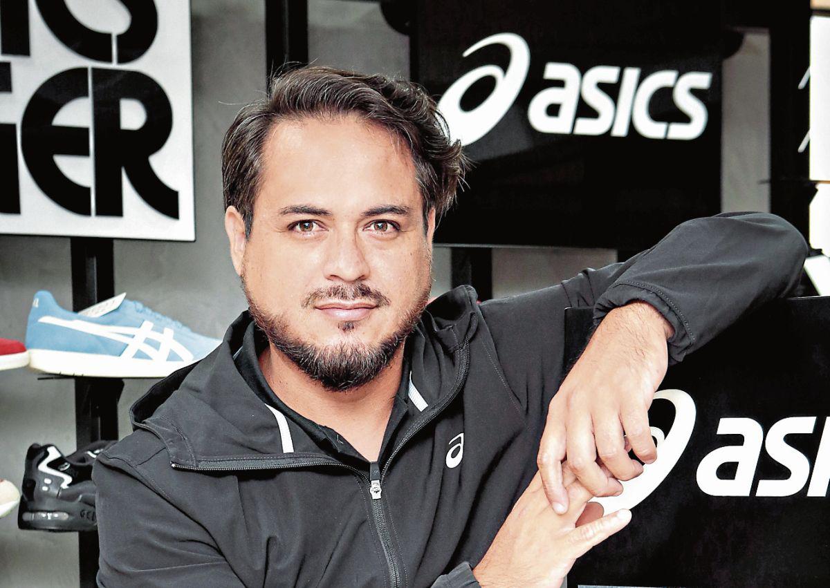 Filosofía. “Si alguien me dice que no se puede hacer, le respondo ¿dónde dice eso?”, comenta el gerente general de Asics. (Foto: Diana Chávez /GEC)