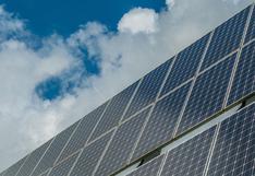 Española Solarpack firma contrato para mayor planta solar de Ecuador
