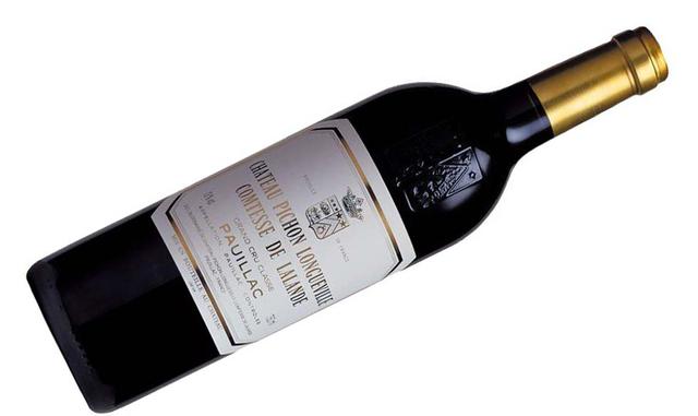 Pichon-Lalande. Este precioso vino reúne sabores suculentos de fruta, aromas especiados y una textura súper refinada.