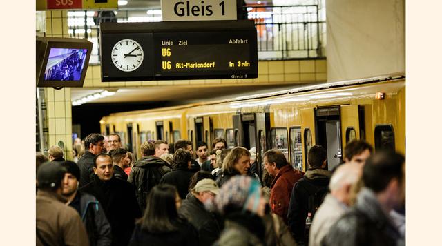Berlín, Alemania. Con 10 líneas y 143 estaciones, este metro alemán se ubica entre los mejores del mundo. Funciona de 4 a.m. a 1 a.m. de lunes a viernes y las 24 horas los fines de semana. El pasaje cuesta 2.70 euros ó US$ 3.