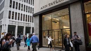Grupo propietario de Ann Taylor declara la bancarrota y cierre de tiendas
