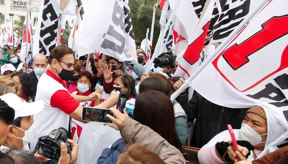 Partido Perú Primero fue inscrito ante el Jurado Nacional de Elecciones. Foto: Facebook