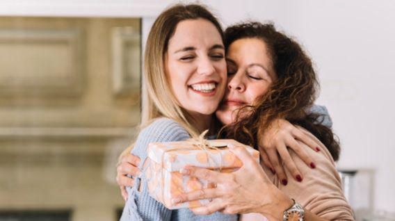 Los gastos por el Día de la Madre no tienen por qué generarte un dolor de cabeza. (Foto: Freepik)