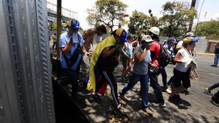 Venezolanos y haitianos cruzan caminos en la frontera de Chile y Perú