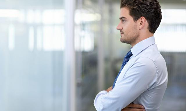 FOTO 10 | 10. No estás en el lugar correcto en el momento adecuado. Ya sea haciendo una inversión o empezar un negocio, el timing y la locación lo es todo.

Ryan Graves, por ejemplo, sólo twitteó “contrátame” a Travis Kalanick en 2010.

Graves se volvió el primer empleado de Uber y bueno, ya sabes qué pasó con Uber ¿cierto? En lugar de soñar de día aprovecha las oportunidades que tienes frente a ti.