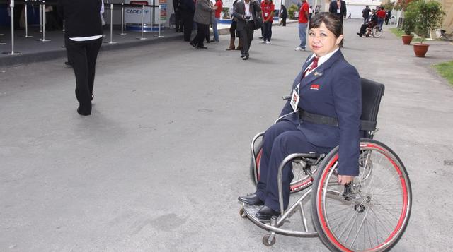 Domingo 6. MTPE fija requisitos para acceder a licencia para atender a "personas con discapacidad":http://gestion.pe/empleo-management/mtpe-fija-requisitos-acceder-licencia-atender-personas-discapacidad-2197015. La Ley N° 30119 otorga la licenci