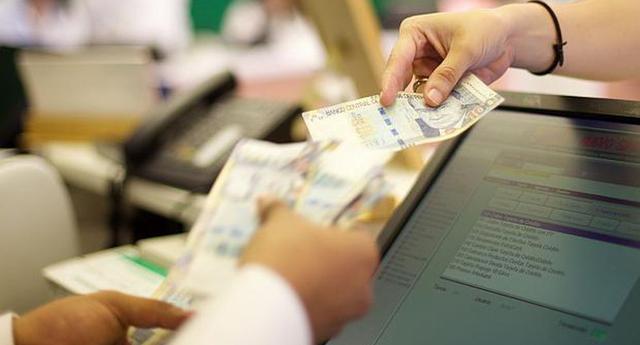 11. Aproveche los meses de ingresos fuertes: si está en planilla, debería aprovechar los ingresos “estacionales” como la gratificación, la CTS o el pago de utilidades, para poder reducir sus deudas caras o empezar a ahorrar. (Foto: GEC)