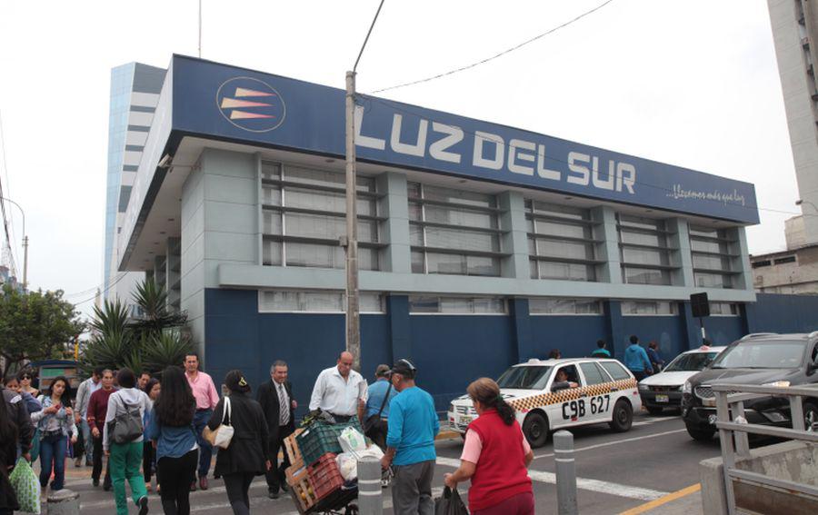 Sempra Energy acordó vender su negocio peruano Luz del Sur a China Yangtze Power por US$ 3,590 millones en efectivo.