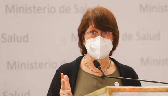 Gremio de médicos intensivistas cuestiona que la exministra Pilar Mazzetti se haya aplicado la vacuna contra el COVID-19 del laboratorio Sinopharm. Foto: Andina