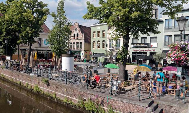 Malinas (Bélgica). Tiene de todo: canales, una catedral gigante, palacios reales y hasta un centro de documentación sobre la II Guerra Mundial de arquitectura y contenido perturbador. Pero, sobre todo, puede presumir de albergar una de las cervecerías más