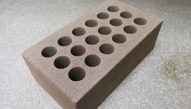 2. Ciclo. Esta empresa de reciclaje da una segunda vida a los residuos de materiales de construcción y demolición, transformándolos en ladrillos, bloques, adoquines y agregados. Además, brinda asesoría en gestión integral de residuos a diversas empresas.