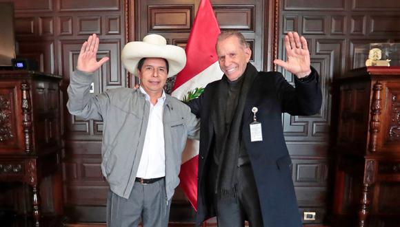 Ricardo Belmont visitó este lunes 18 a Pedro Castillo en Palacio de Gobierno. Foto: Presidencia